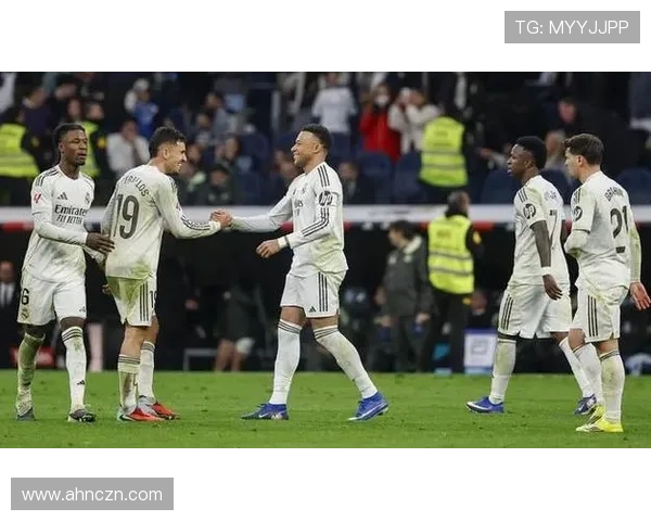 卡马文加本赛季表现稳健,对皇马中场竞争力增强起到关键作用 卡马文加本赛季表现稳健,对皇马中场竞争力增强起到关键作用